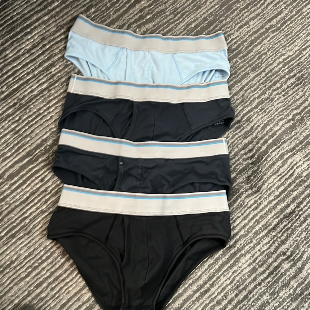 Mack Weldon medium briefs 4 piece
